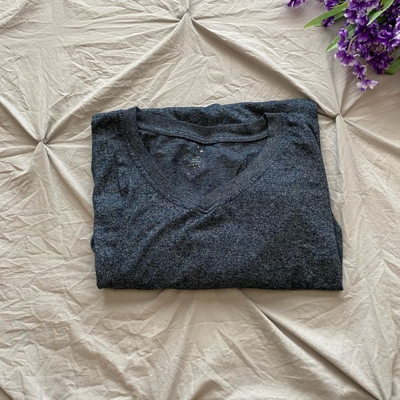 Bundle of 2 Men’s Shirts - Picture 5 of 6